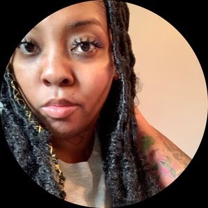 Meet your Posher, Nikki